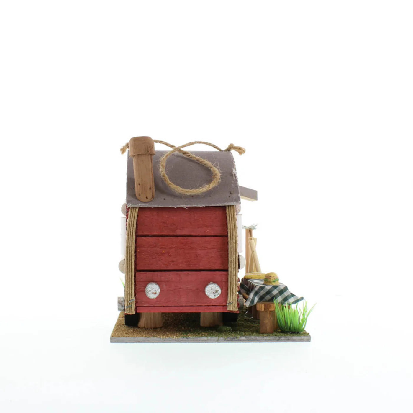 RED TRAILER BIRDHOUSE