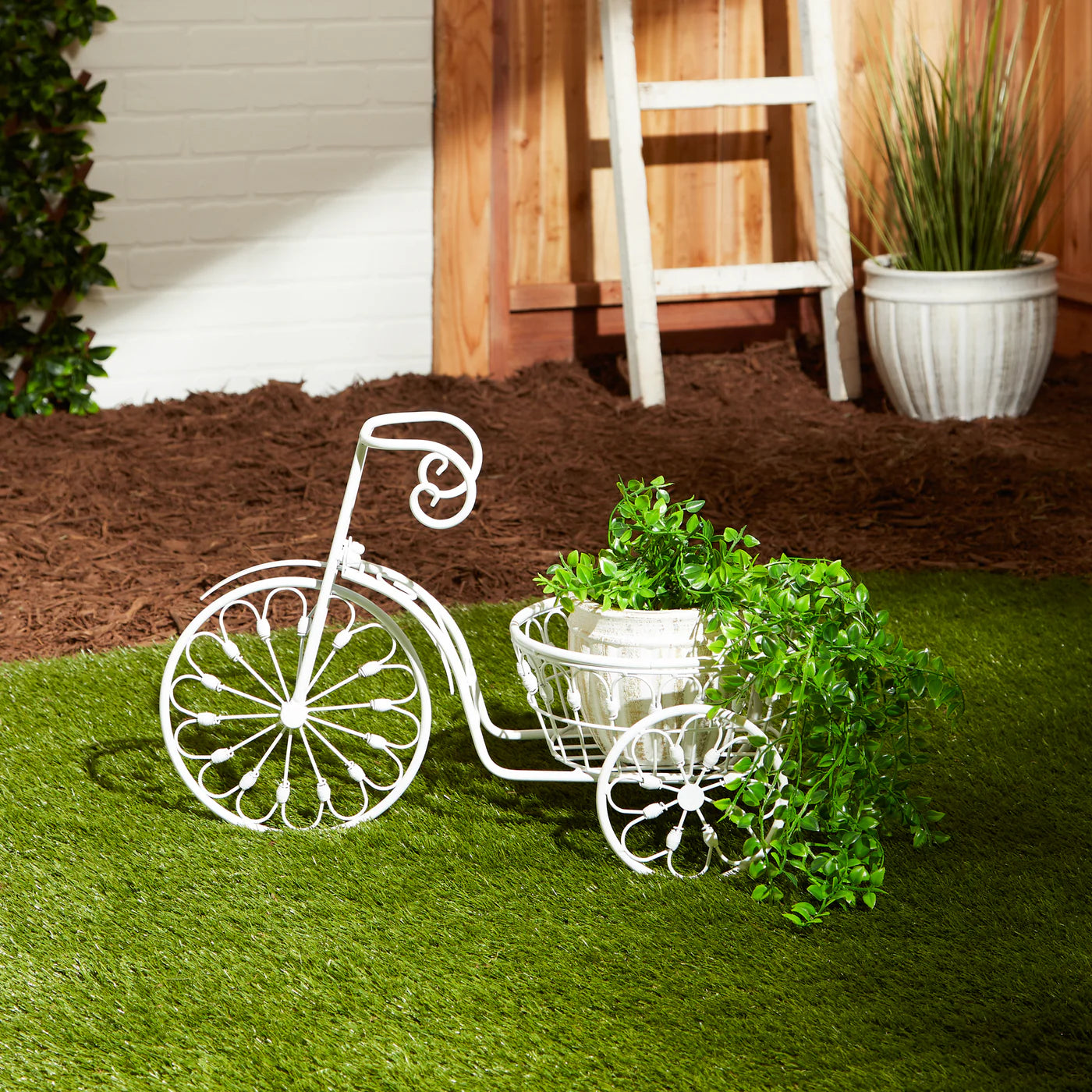 WHITE BICYCLE PLANTER