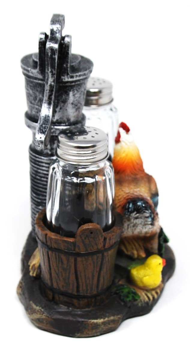 Hen / Pump Salt & Pepper Set-7"T